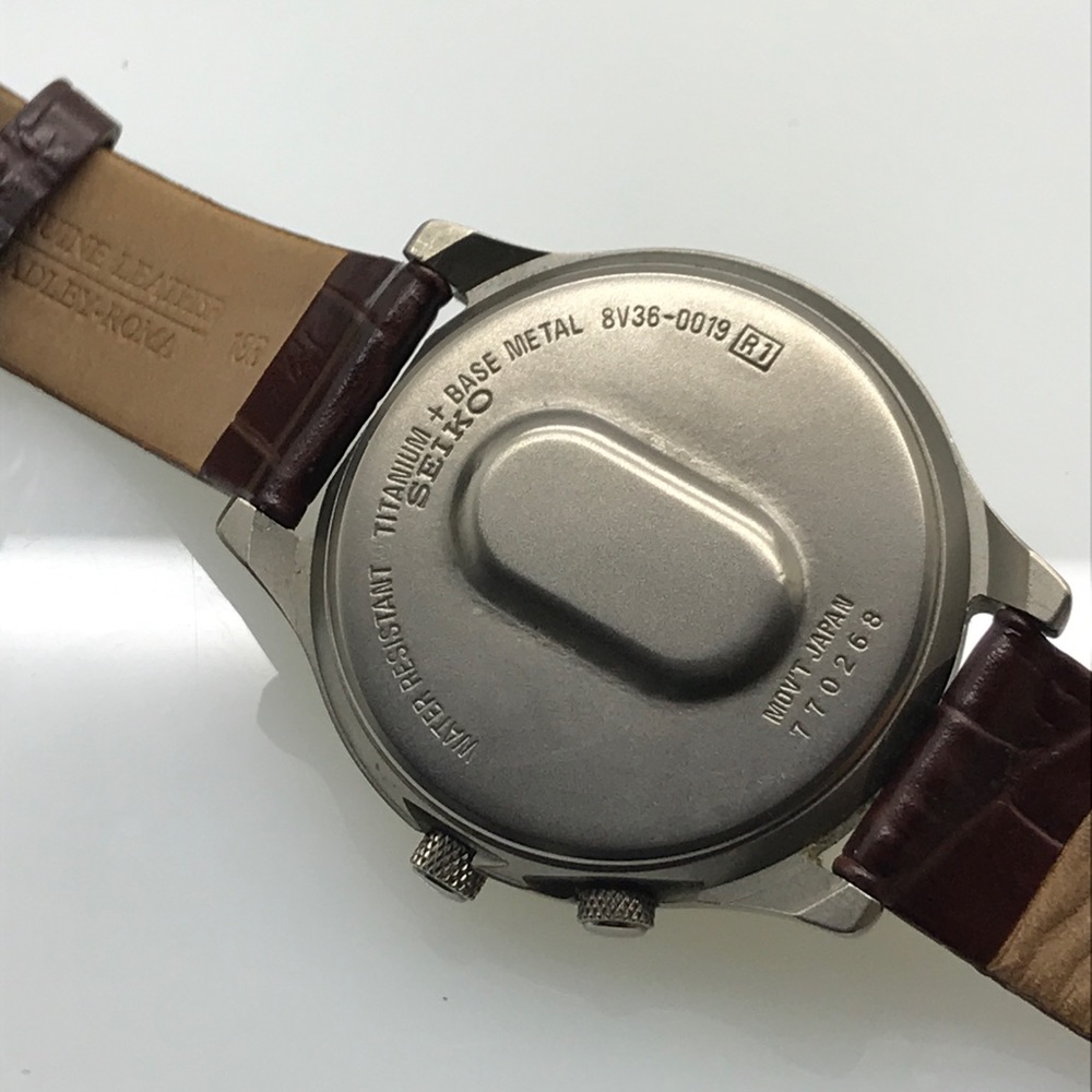 Seiko Titanium Watch - Picture 2 of 2